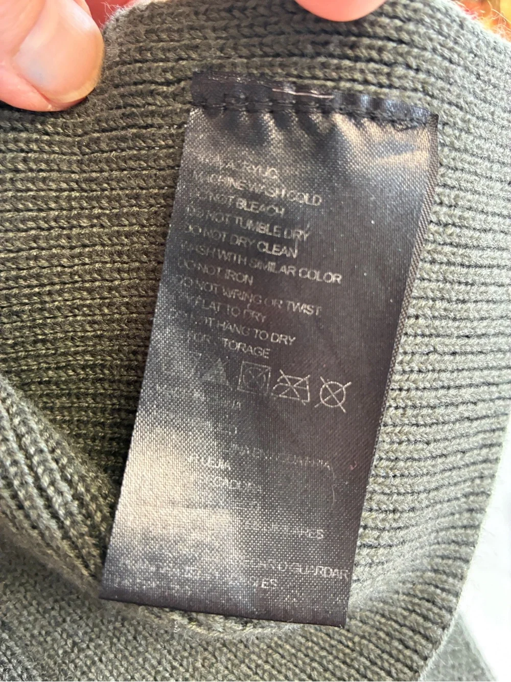 Emporio Armani Parfums Logo Knit Scarf Charcoal Gray Unisex 54in Designer